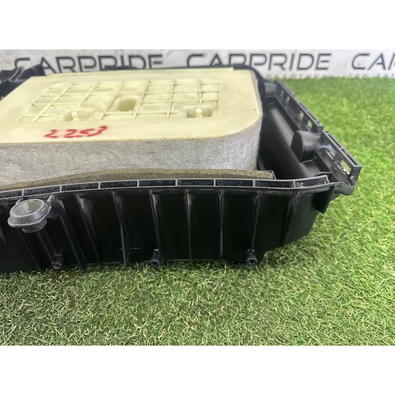 Корпус воздушного фильтра (впускная система) AUDI Q7 4M 2017 2.0 TFSI 4M0133837B