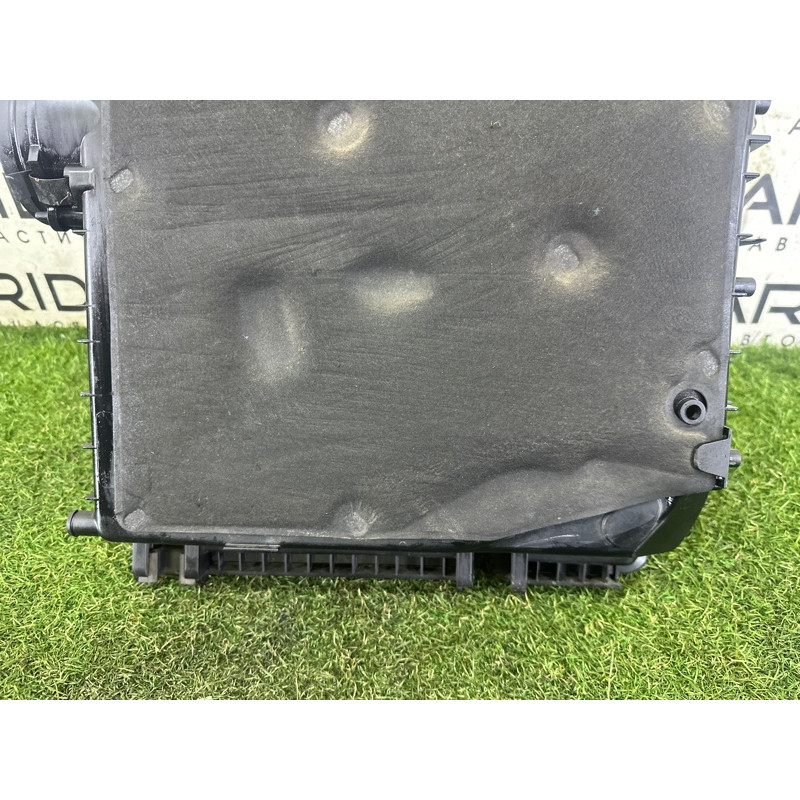 Корпус воздушного фильтра (впускная система) AUDI Q7 4M 2017 2.0 TFSI 4M0133837B