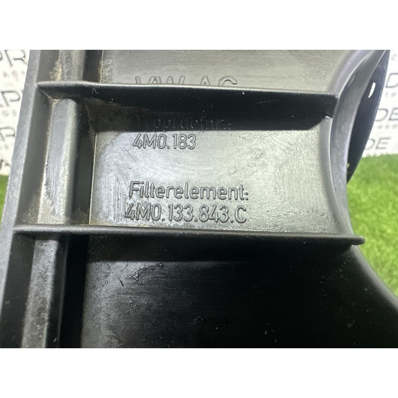 Корпус воздушного фильтра (впускная система) AUDI Q7 4M 2017 2.0 TFSI 4M0133837B