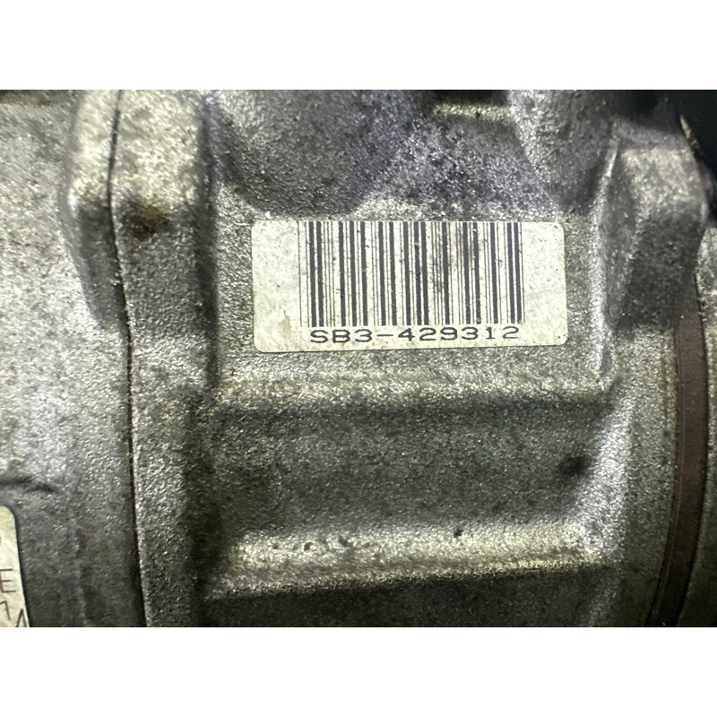 Компрессор кондиционера (отопление и кондиционирование) Volkswagen Touareg NF 2013 3.6 7P0820803E