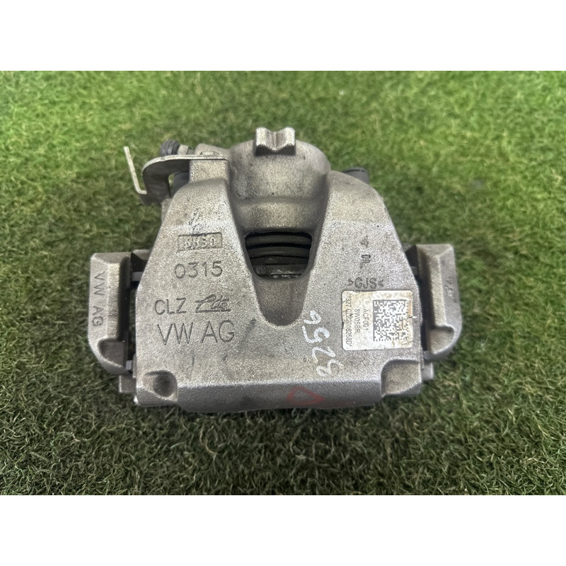 Суппорт тормозной (тормозная система) AUDI A4 B9 2017 2.0 TFSI 8W0615123