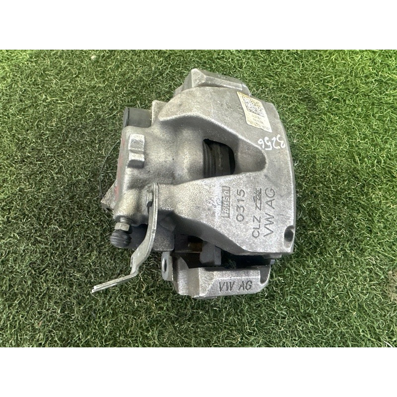 Суппорт тормозной (тормозная система) AUDI A4 B9 2017 2.0 TFSI 8W0615123