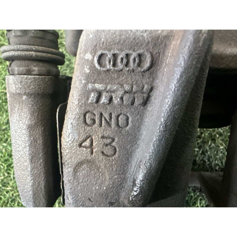 Суппорт тормозной (гальмівна система) AUDI A8 D4 2011 4.2 CDRA 4H0615404A