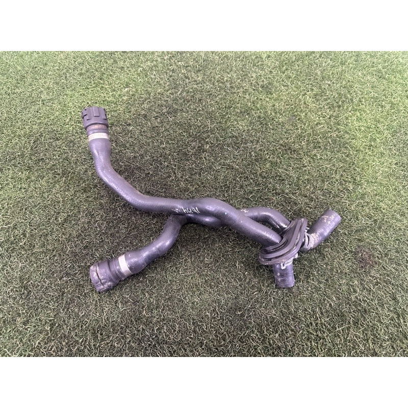 Патрубок (система охлаждения) AUDI A4 B8 2013 2.0 TFSI 8K1819373BJ