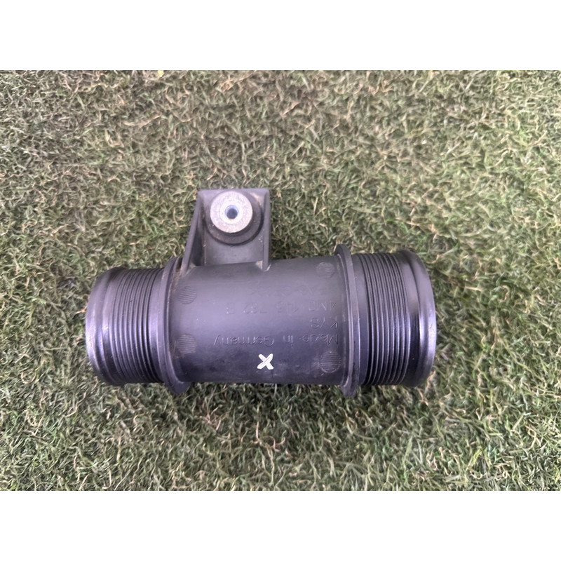 Фланец патрубка интеркулера (впускная система) AUDI Q7 4M 2017 2.0 TFSI 4M0145762B