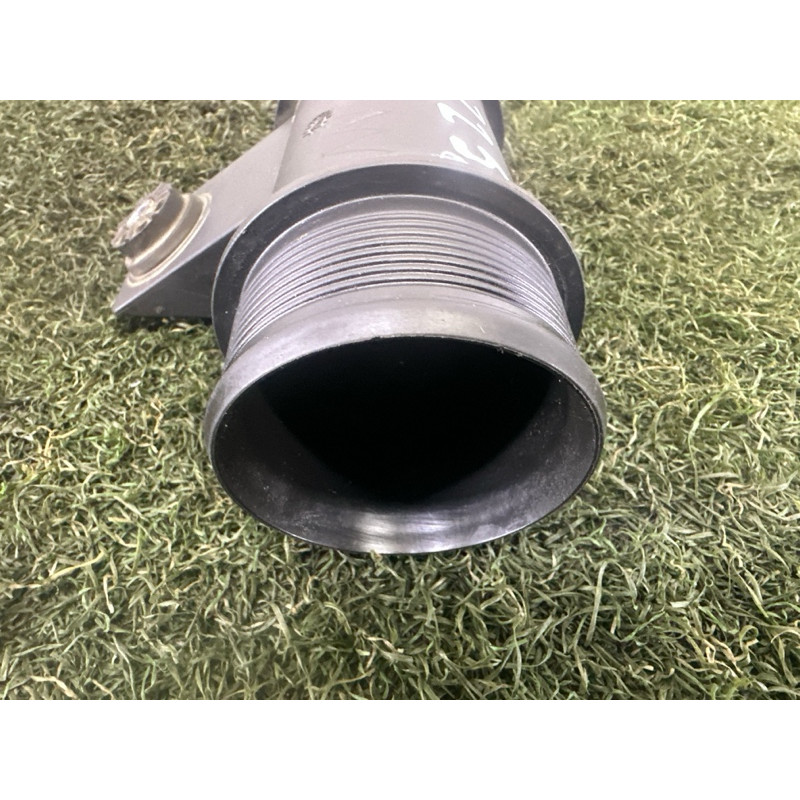 Фланец патрубка интеркулера (впускная система) AUDI Q7 4M 2017 2.0 TFSI 4M0145762B