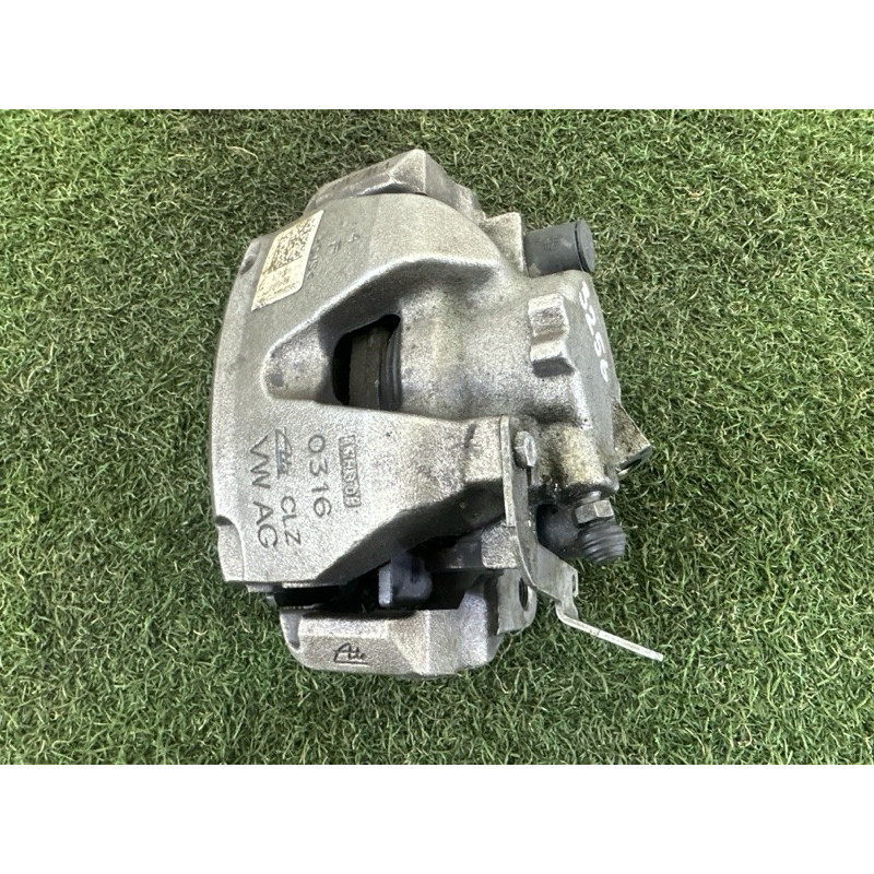 Суппорт тормозной (тормозная система) AUDI A4 B9 2017 2.0 TFSI 8W0615124