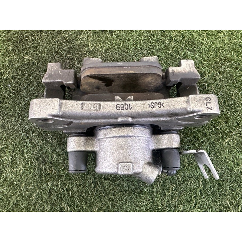 Суппорт тормозной (тормозная система) AUDI A4 B9 2017 2.0 TFSI 8W0615124