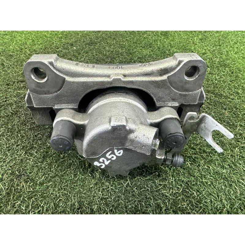 Суппорт тормозной (тормозная система) AUDI A4 B9 2017 2.0 TFSI 8W0615124