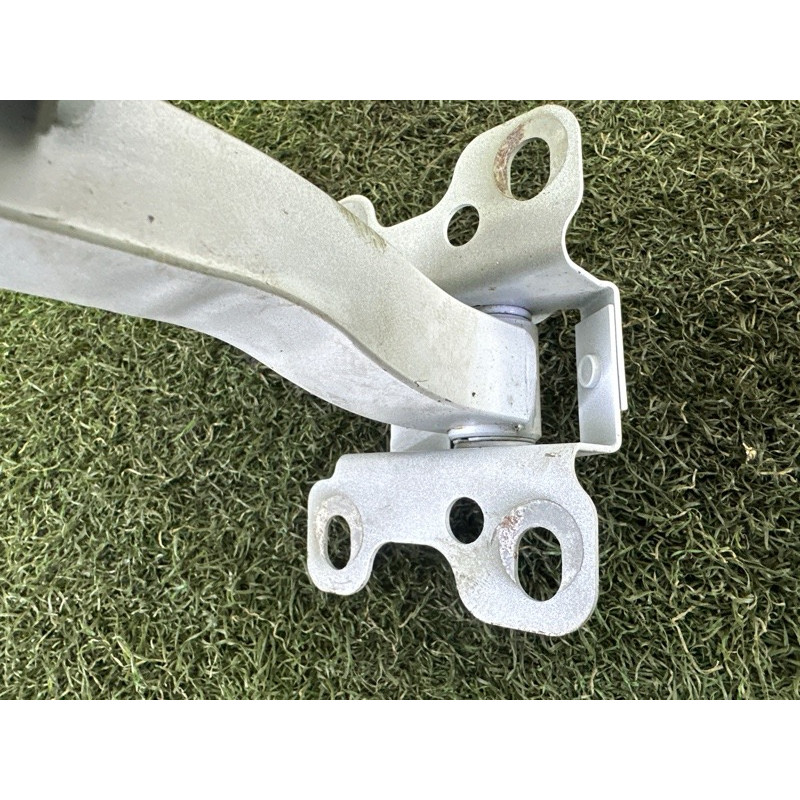 Петля багажника (кузов и элементы) AUDI A4 B9 2017 2.0 TFSI 8W5827301A