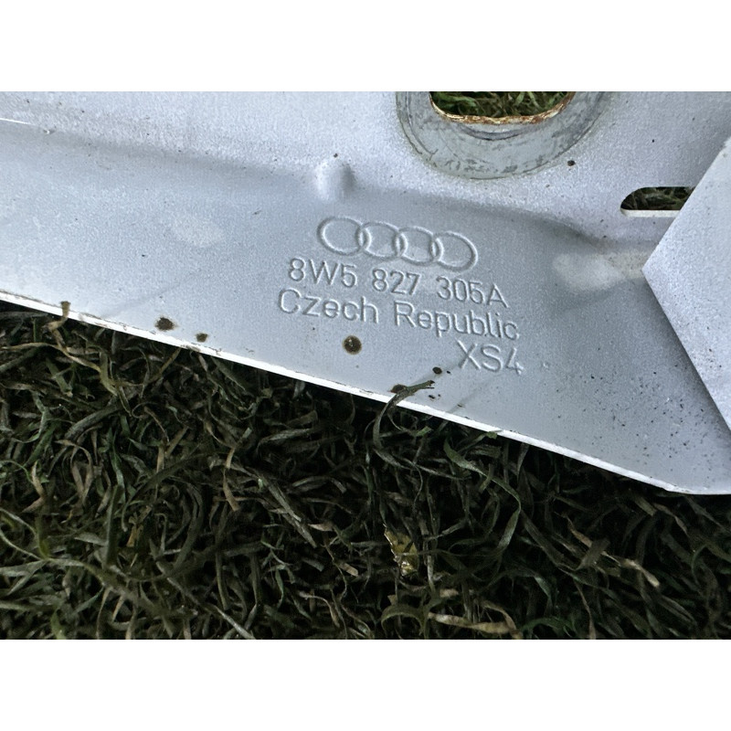 Петля багажника (кузов и элементы) AUDI A4 B9 2017 2.0 TFSI 8W5827301A