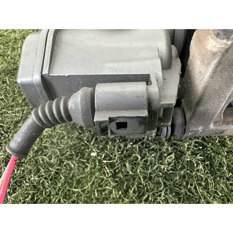 Суппорт тормозной (тормозная система) AUDI A4 B9 2017 2.0 TFSI 8W0615403