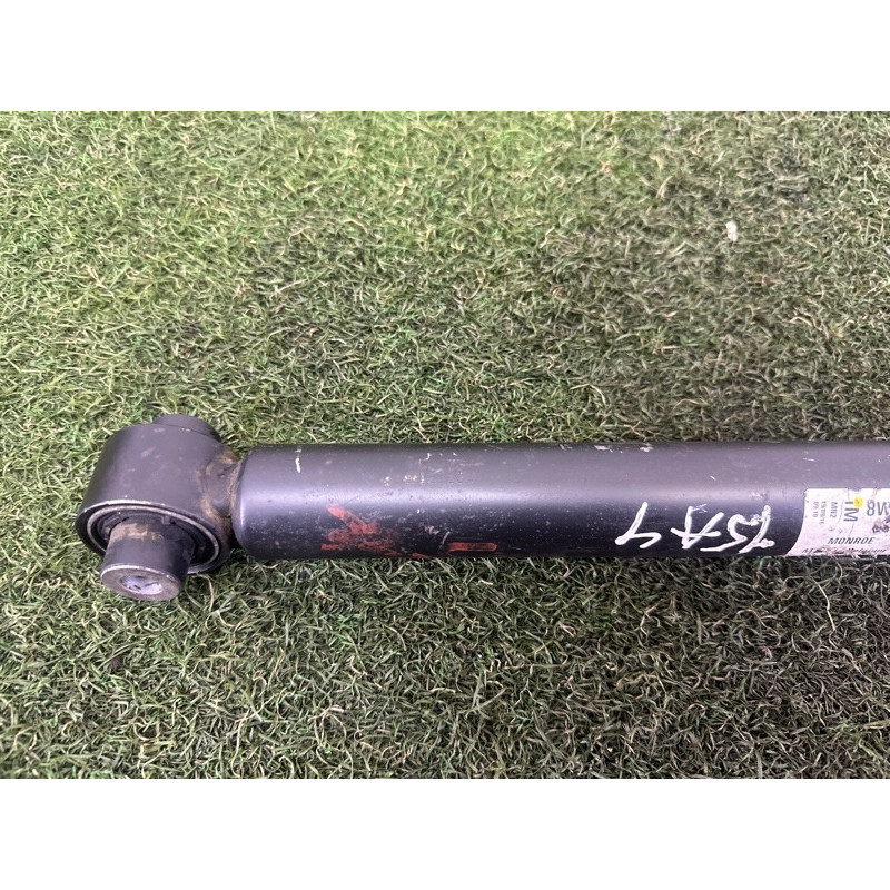 Амортизатор (подвеска) AUDI A4 B9 2017 2.0 TFSI 8W0513035AA