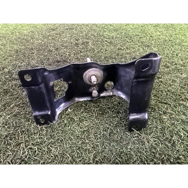 Ответная часть замка капота (кузов і елементи) BMW X5 E70 2012 3.0 N55B30 51237164802