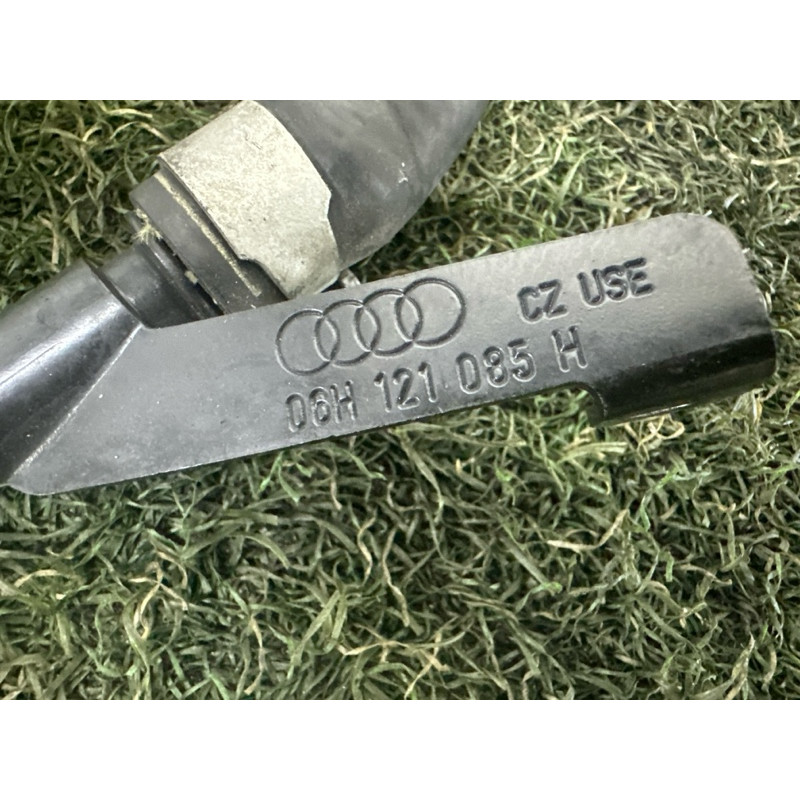 Трубка системы охлаждения (система охлаждения) AUDI A4 B8 2014 2.0 TFSI 06H121492D