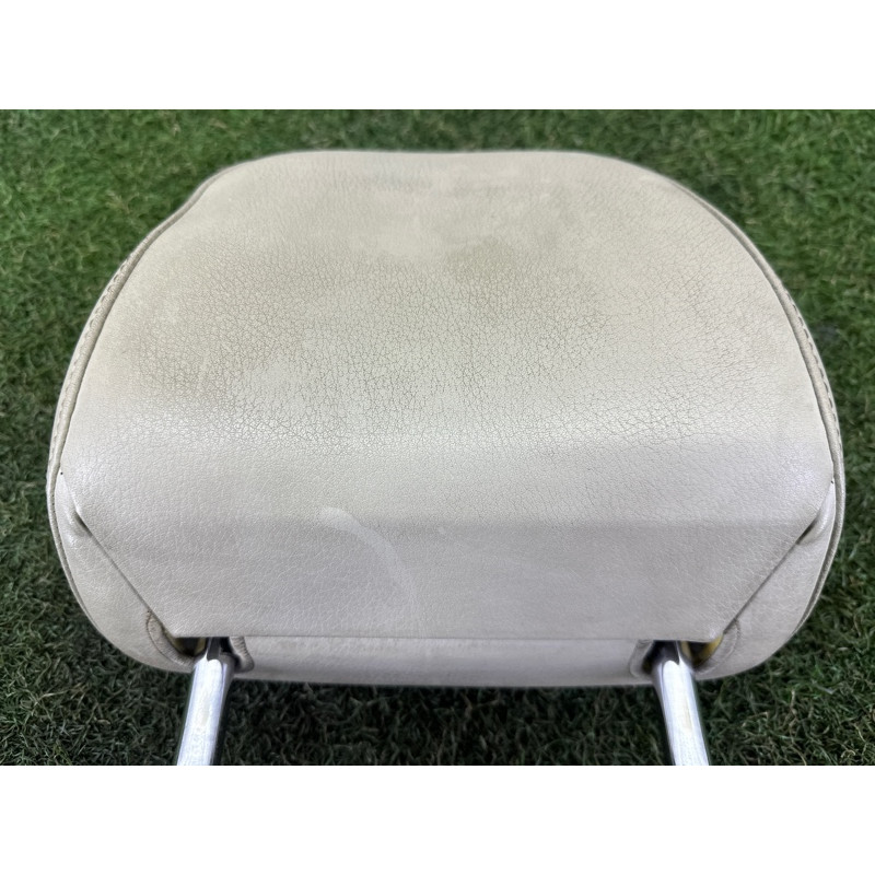 Подголовник (салон) AUDI A4 B8 2012 2.0 CAEB 8K0881921BN18