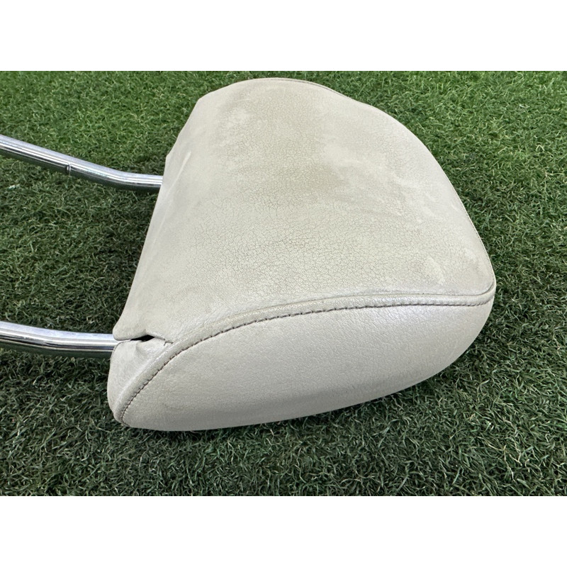 Подголовник (салон) AUDI A4 B8 2012 2.0 CAEB 8K0881921BN18