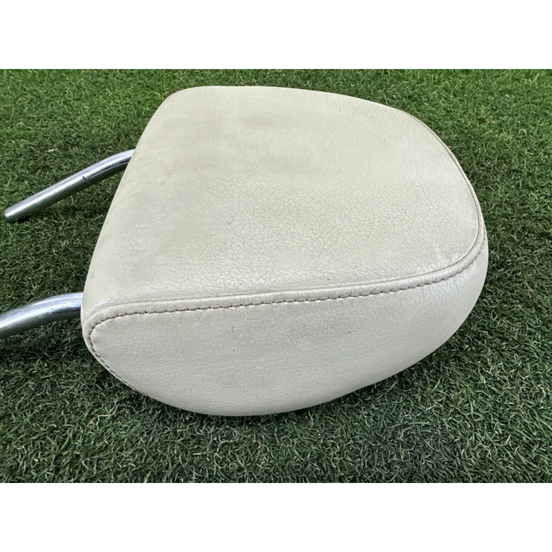 Подголовник (салон) AUDI A4 B8 2012 2.0 CAEB 8K0881921BN18