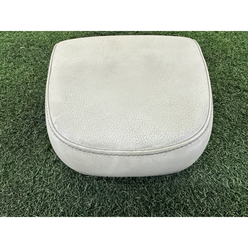 Подголовник (салон) AUDI A4 B8 2012 2.0 CAEB 8K0881921BN18