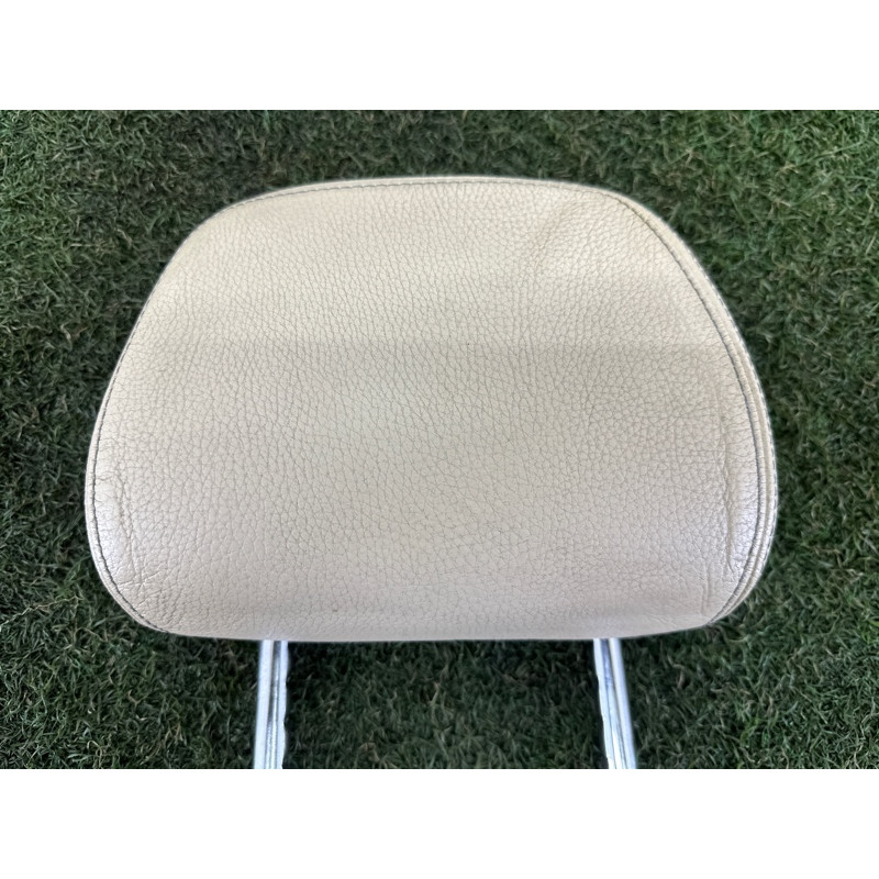 Подголовник (салон) BMW X1 F48 2016 2.0 B46B20 52207384825