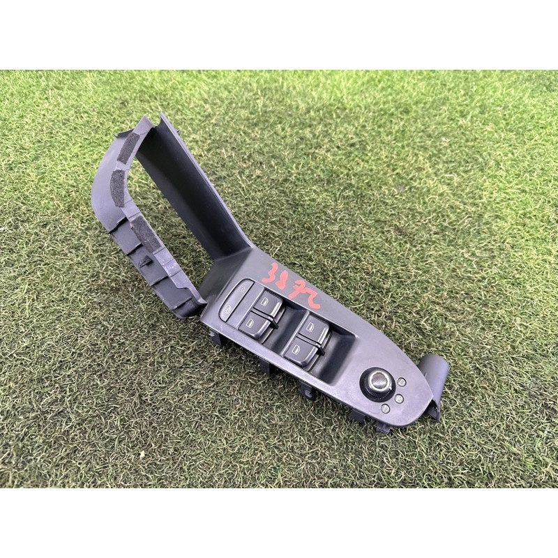 Блок кнопок стеклоподъемников (электрика / кнопки) AUDI A4 B8 2010 2.0 CAEB 8K0959851DV10