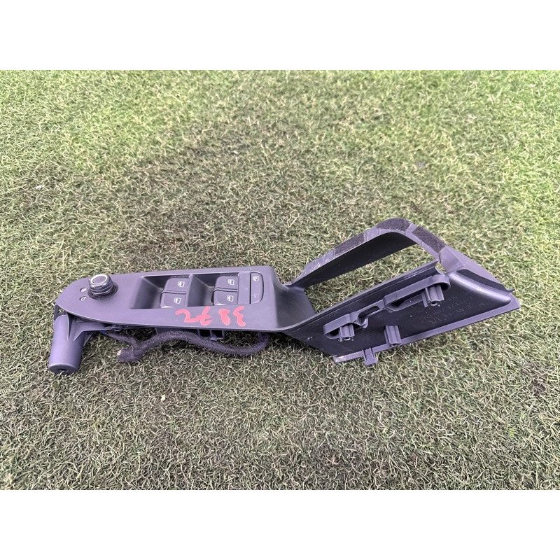 Блок кнопок стеклоподъемников (электрика / кнопки) AUDI A4 B8 2010 2.0 CAEB 8K0959851DV10