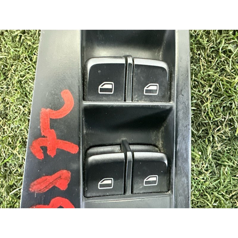 Блок кнопок стеклоподъемников (электрика / кнопки) AUDI A4 B8 2010 2.0 CAEB 8K0959851DV10