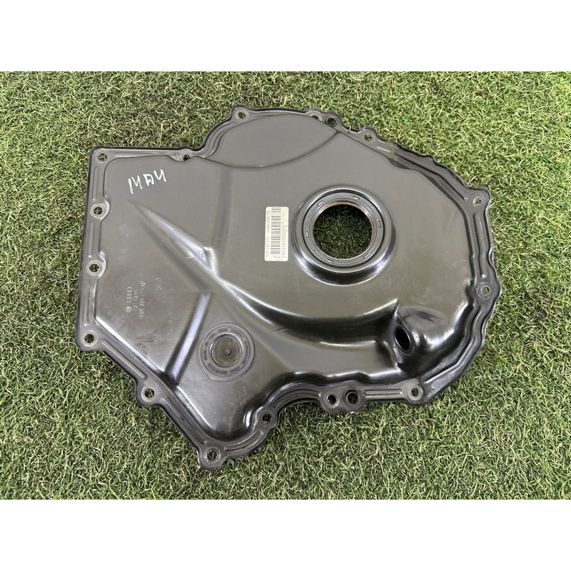 Передняя крышка мотора (двигатель и элементы) AUDI A4 B9 2018 2.0 DBPA 06K109210AF