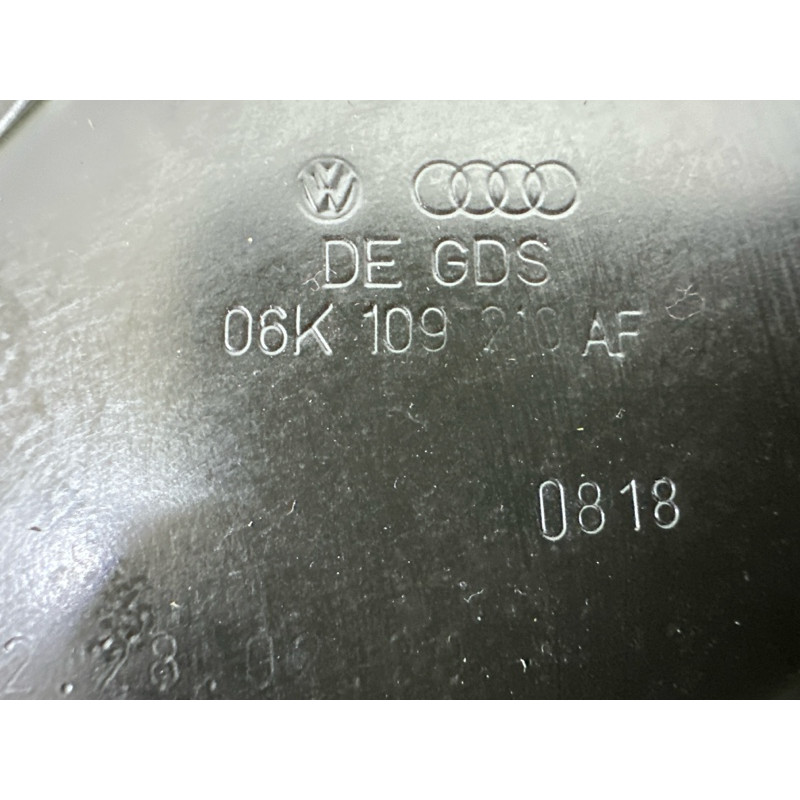 Передняя крышка мотора (двигатель и элементы) AUDI A4 B9 2018 2.0 DBPA 06K109210AF