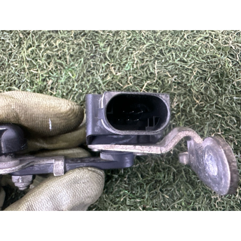 Датчик положения кузова (электрика / датчики) BMW 7-series F01 2011 3.0 N54 37146870000