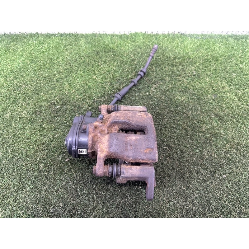 Суппорт тормозной (тормозная система) AUDI A4 B8 2013 2.0 TFSI 8K0615403E