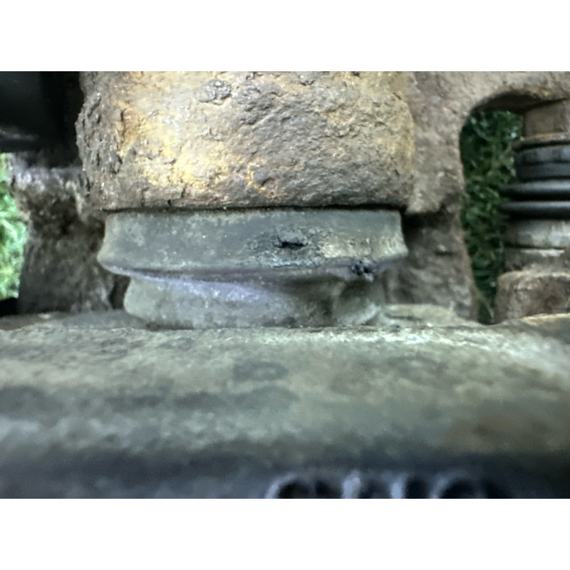 Суппорт тормозной (тормозная система) AUDI A4 B8 2013 2.0 TFSI 8K0615403E