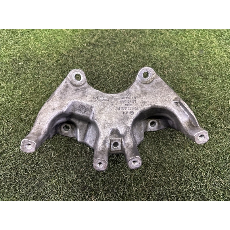 Кронштейн КПП (трансмиссия) BMW 7-series F01 2011 3.0 N54 22326777611