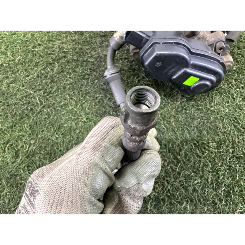 Суппорт тормозной (тормозная система) AUDI Q5 8R 2010 3.2 CALB 8K0615404B