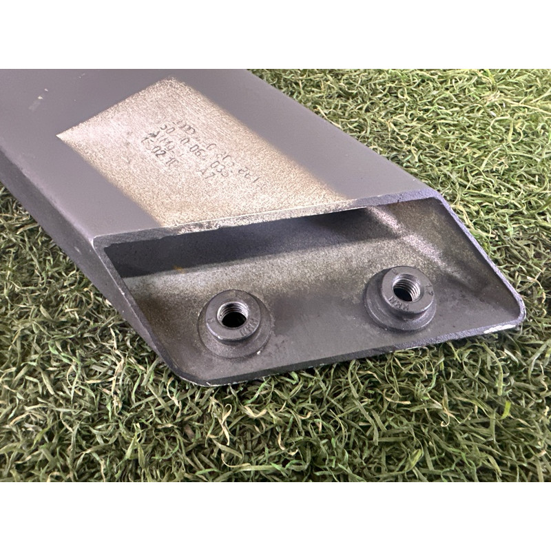 Кронштейн передней панели (кузов и элементы) AUDI A8 D4 2011 4.2 CDRA 4H0805861C