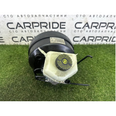 Вакуумный усилитель тормозов в сборе