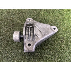 Кронштейн подушки двигателя