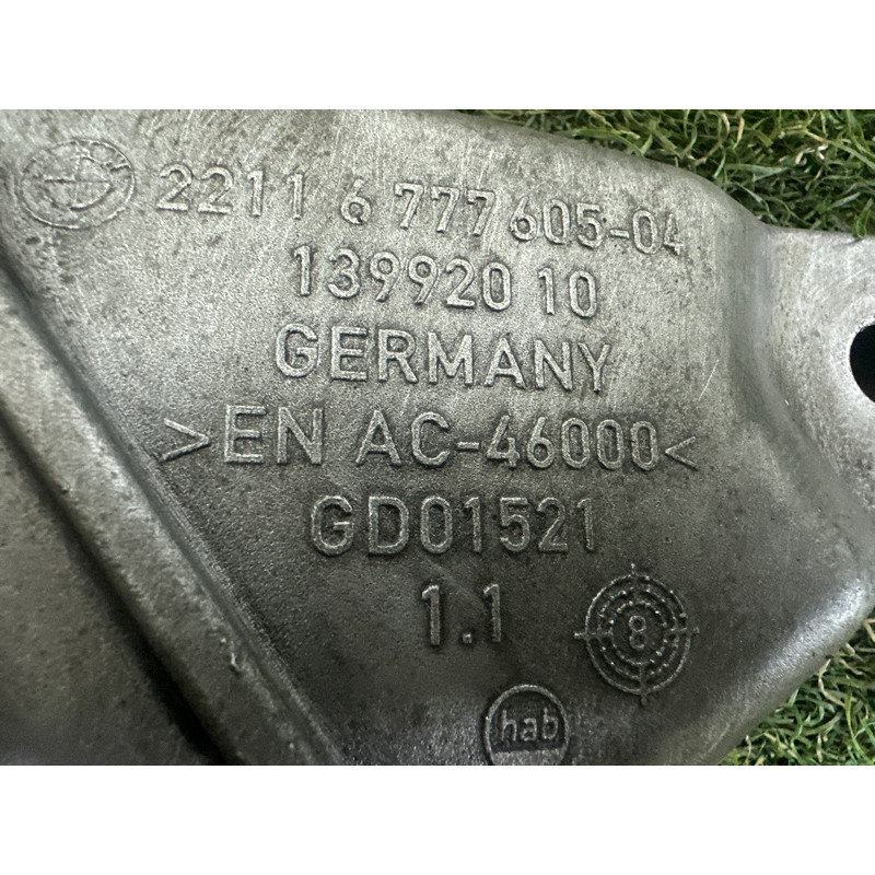 Кронштейн подушки двигателя (кронштейны двигателя) BMW 7-series F01 2011 3.0 N54 22116777605