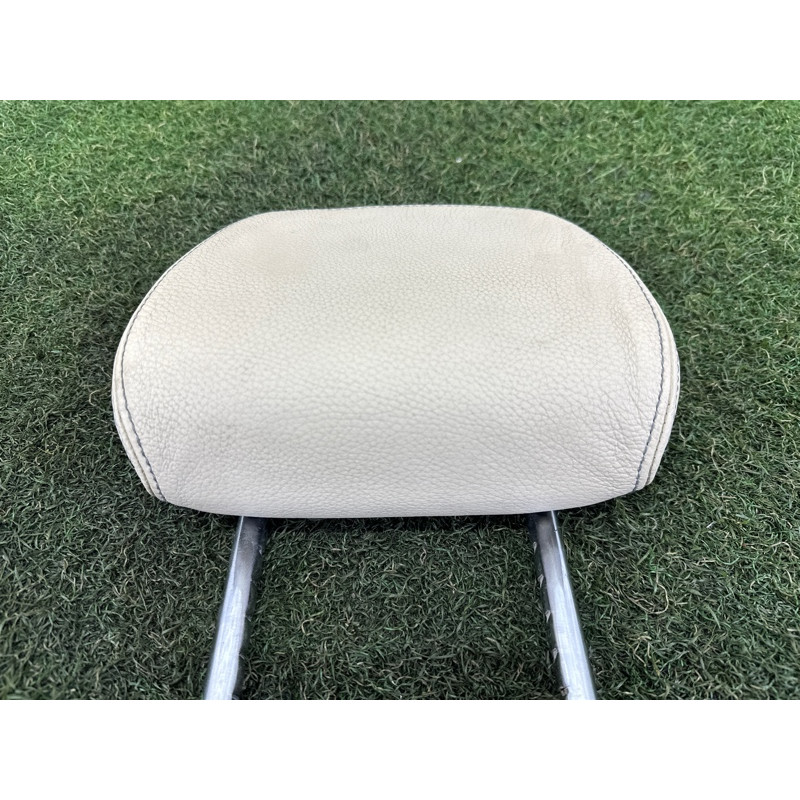 Подголовник (салон) BMW X1 F48 2016 2.0 B46B20 52207384825