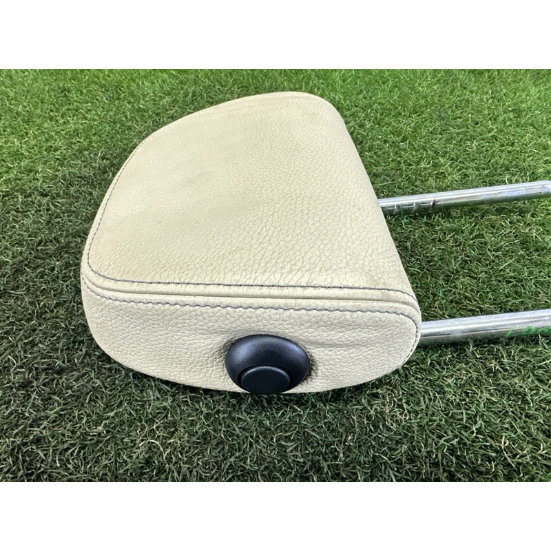 Подголовник (салон) BMW X1 F48 2016 2.0 B46B20 52207384825