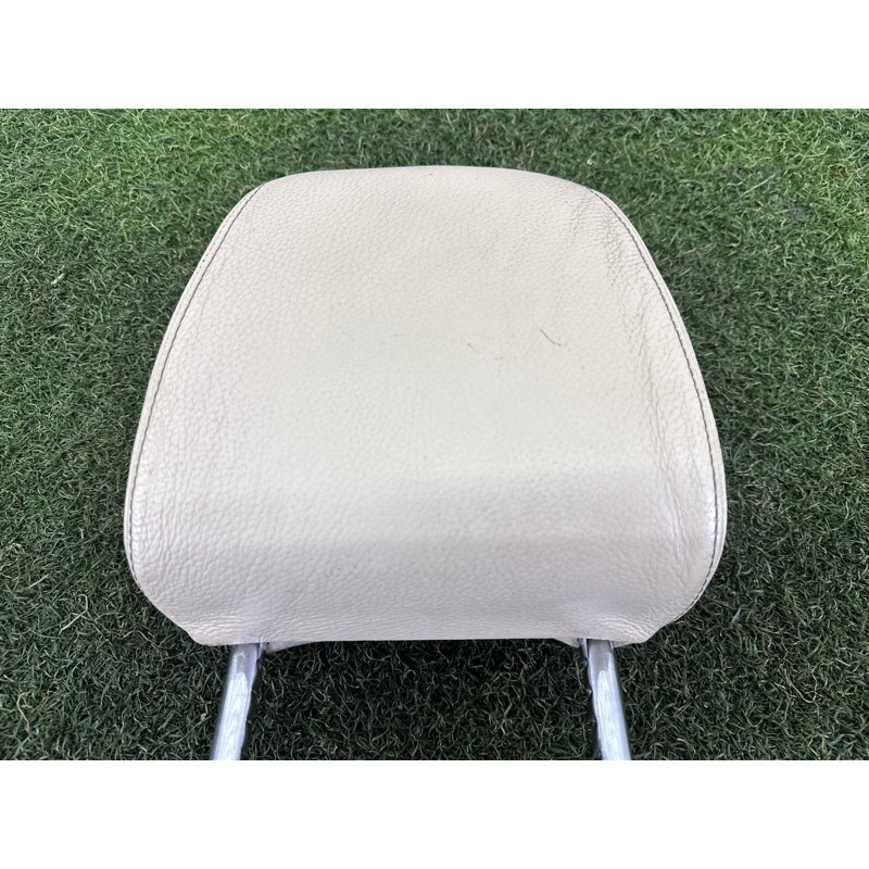 Подголовник (салон) BMW X1 F48 2016 2.0 B46B20 52107441277