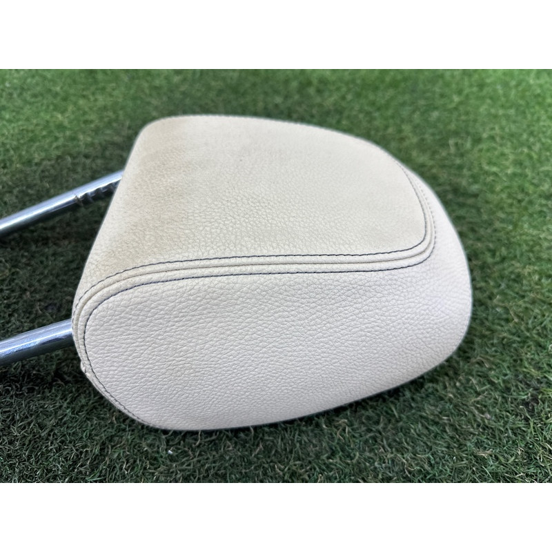 Подголовник (салон) BMW X1 F48 2016 2.0 B46B20 52107441277