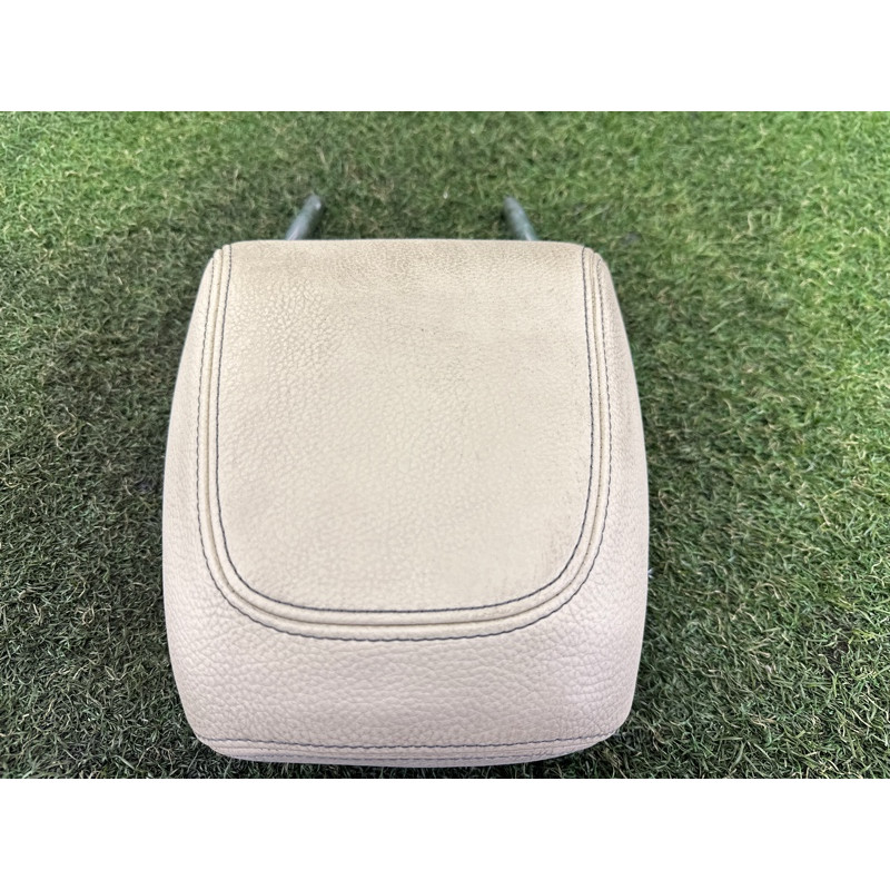 Подголовник (салон) BMW X1 F48 2016 2.0 B46B20 52107441277