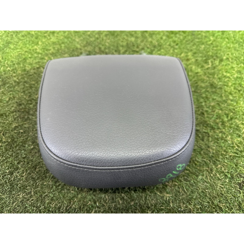 Подголовник (салон) AUDI Q5 8R 2012 2.0 CAEB 8K0881921B38M