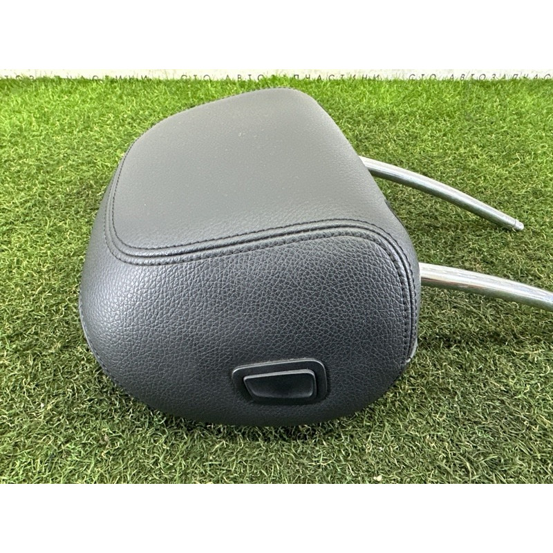 Подголовник (салон) BMW 5-series F10 2015 2.0 N20 52107340377