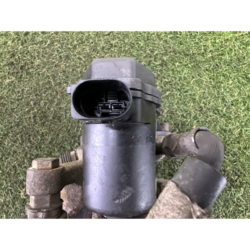 Суппорт тормозной (тормозная система) AUDI Q5 8R 2010 3.2 CALB 8K0615403B