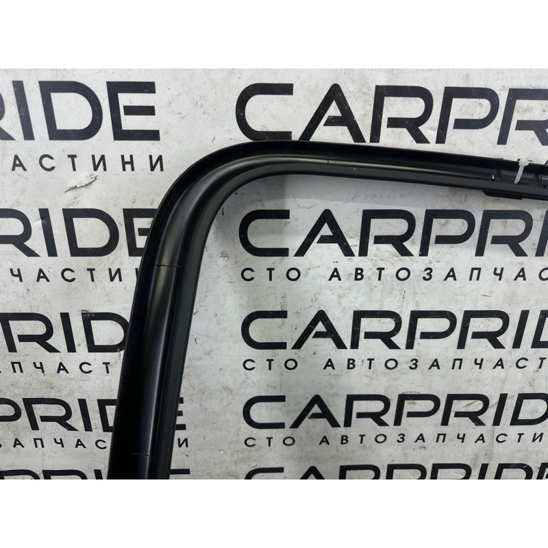 Внутрішня накладка двері (салон) Volkswagen Touareg NF 2015 3.6 CGRA 7P686768582V