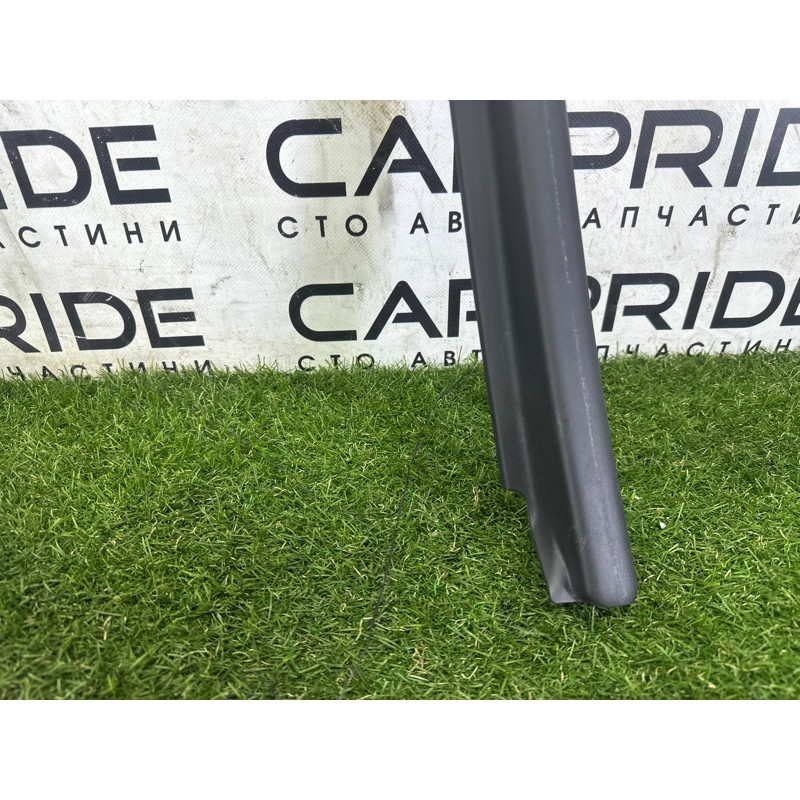 Внутрішня накладка двері (салон) Volkswagen Touareg NF 2012 3.0 Hybrid CGFA 7P686768582V
