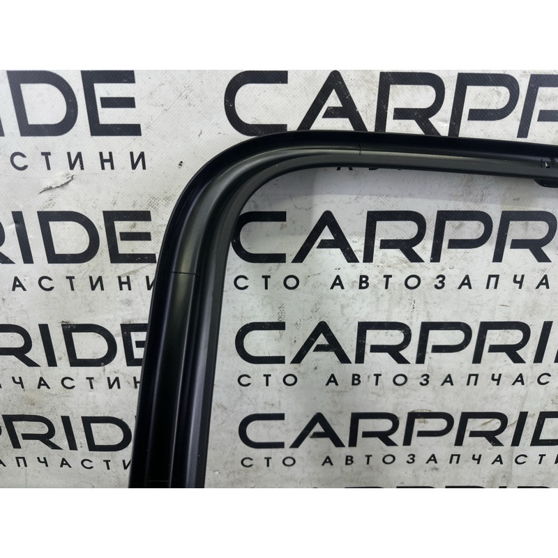 Внутрішня накладка двері (салон) Volkswagen Touareg NF 2012 3.0 Hybrid CGFA 7P686768582V