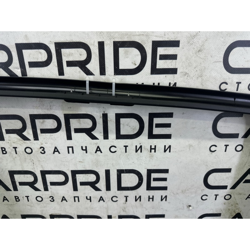 Внутрішня накладка двері (салон) Volkswagen Touareg NF 2012 3.0 Hybrid CGFA 7P686768582V